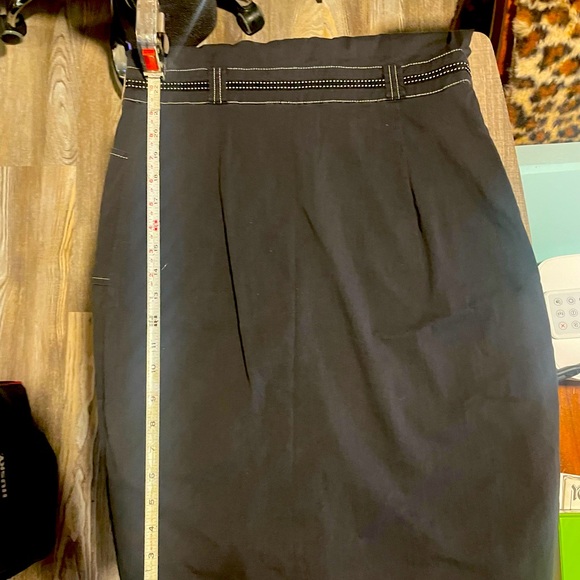 Cute vintage style dress. Black and white. - Picture 6 of 7